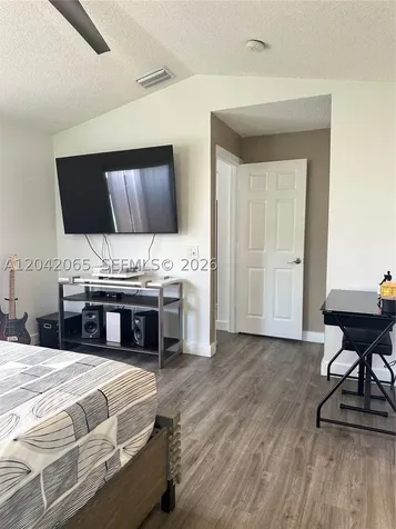 4025 Pine Ridge Lane Weston FL 33331