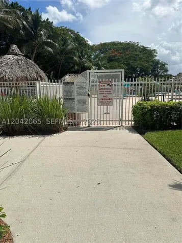 4025 Pine Ridge Lane Weston FL 33331