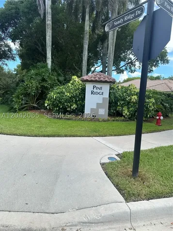 4025 Pine Ridge Lane Weston FL 33331