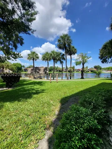 900 Colony Point Circle Pembroke Pines FL 33026