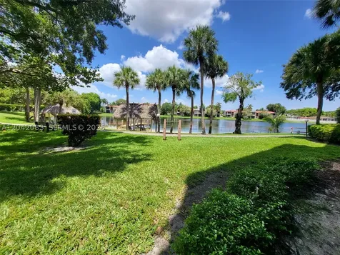 900 Colony Point Circle Pembroke Pines FL 33026