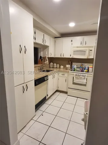 900 Colony Point Circle Pembroke Pines FL 33026