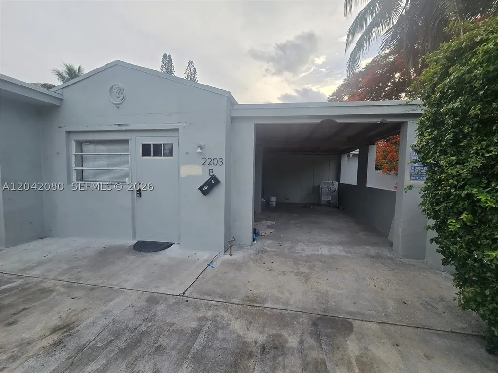 2203 Taft Street Hollywood FL 33020
