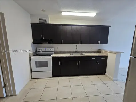 2203 Taft Street Hollywood FL 33020