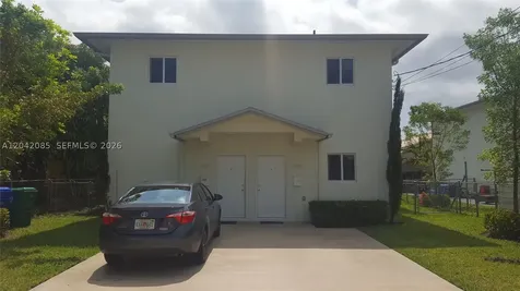 1029 SW 11th Avenue Miami FL 33130