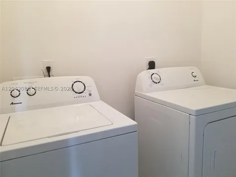 1029 SW 11th Avenue Miami FL 33130