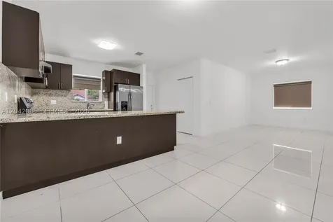 1029 SW 11th Avenue Miami FL 33130