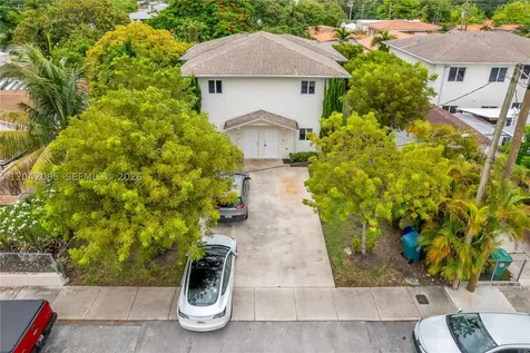 1029 SW 11th Avenue Miami FL 33130