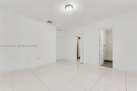 1029 SW 11th Avenue Miami FL 33130
