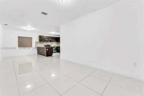 1029 SW 11th Avenue Miami FL 33130