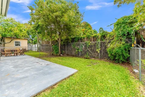 1029 SW 11th Avenue Miami FL 33130