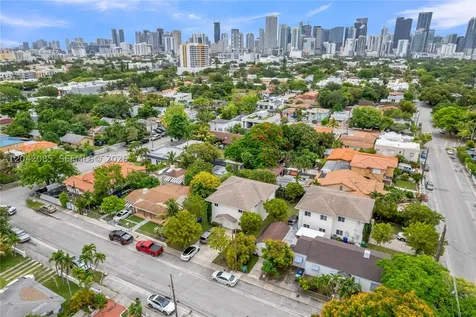 1029 SW 11th Avenue Miami FL 33130