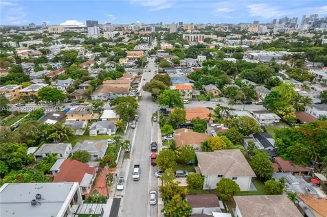 1029 SW 11th Avenue Miami FL 33130