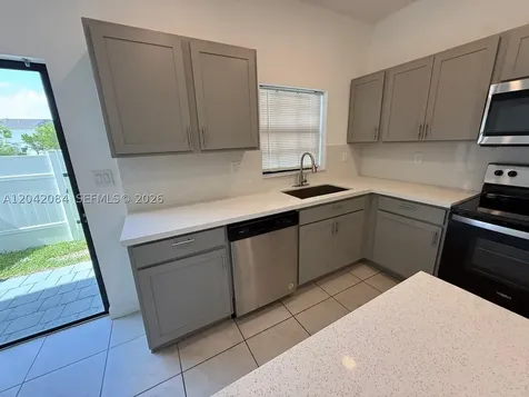 669 SW 11th Street Florida City FL 33034