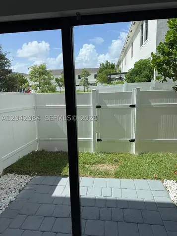 669 SW 11th Street Florida City FL 33034