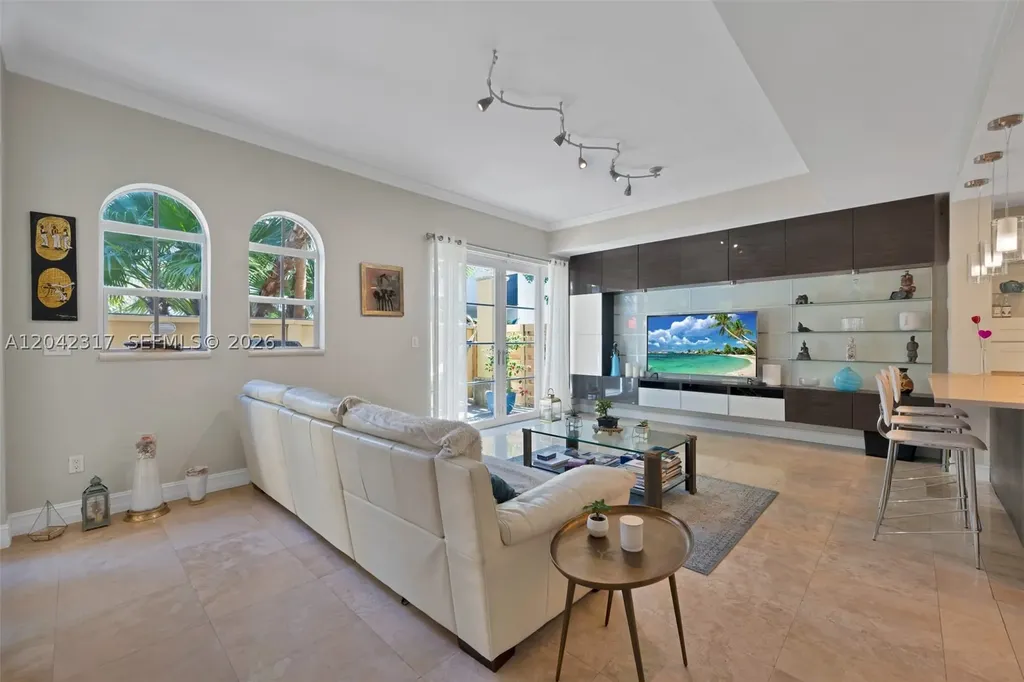 18345 NE 30th Place Aventura FL 33160
