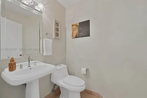 18345 NE 30th Place Aventura FL 33160
