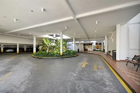 2750 NE 183rd Street Aventura FL 33160