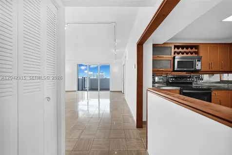 2750 NE 183rd Street Aventura FL 33160