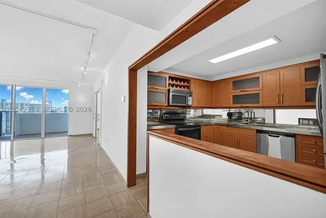 2750 NE 183rd Street Aventura FL 33160