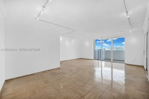 2750 NE 183rd Street Aventura FL 33160