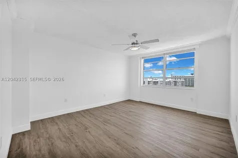 2750 NE 183rd Street Aventura FL 33160