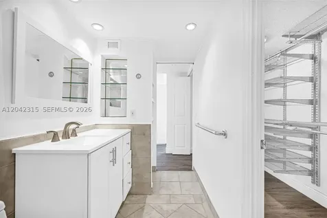 2750 NE 183rd Street Aventura FL 33160