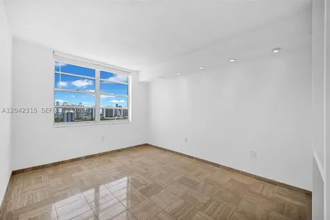 2750 NE 183rd Street Aventura FL 33160