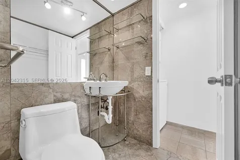 2750 NE 183rd Street Aventura FL 33160