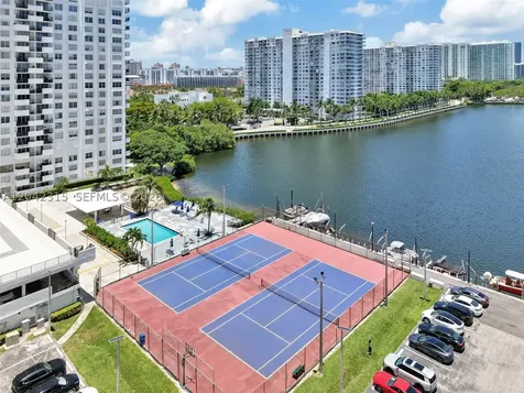2750 NE 183rd Street Aventura FL 33160
