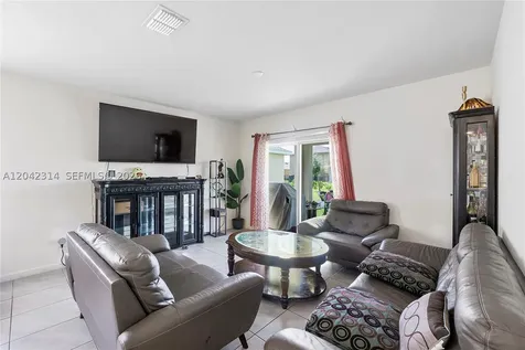 12276 SW Nettuno Way Port St. Lucie FL 34987