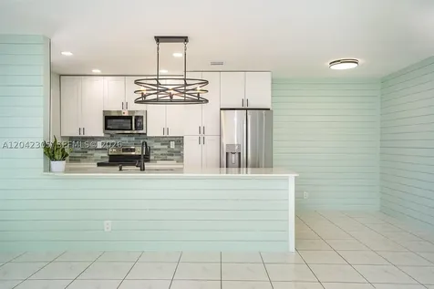 560 High Point Drive Delray Beach FL 33445