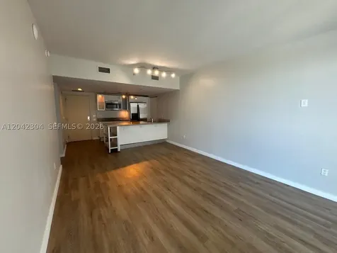185 SW 7th Street Miami FL 33130
