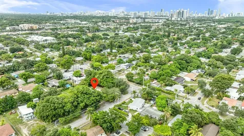 1585 NE 158th Street North Miami Beach FL 33162