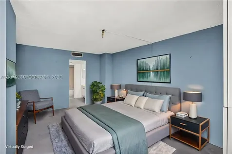 20301 W Country Club Drive Aventura FL 33180