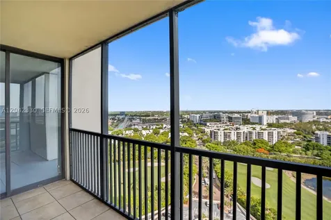 20301 W Country Club Drive Aventura FL 33180