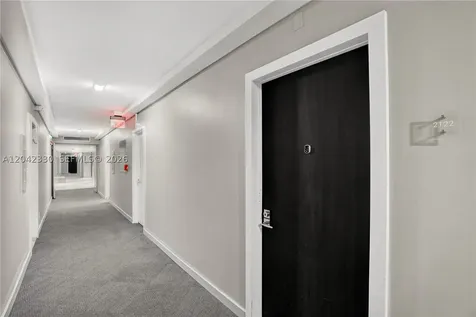 20301 W Country Club Drive Aventura FL 33180