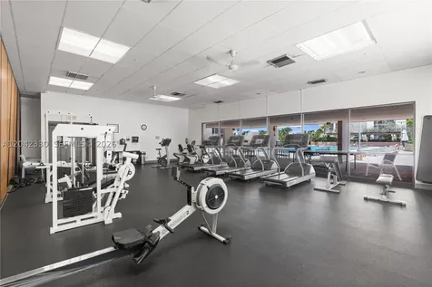 20301 W Country Club Drive Aventura FL 33180