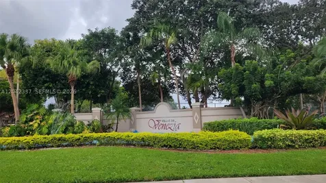 9877 Nob Hill Lane Sunrise FL 33351