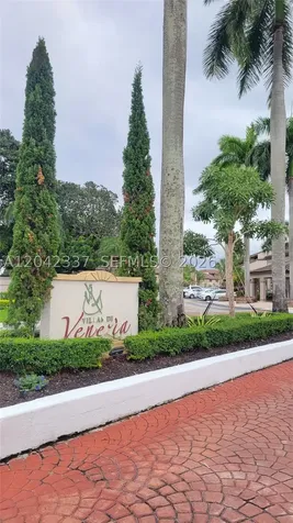 9877 Nob Hill Lane Sunrise FL 33351
