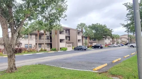 9877 Nob Hill Lane Sunrise FL 33351