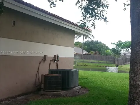 9877 Nob Hill Lane Sunrise FL 33351