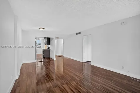 250 Jacaranda Drive Plantation FL 33324