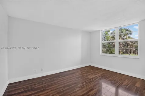 250 Jacaranda Drive Plantation FL 33324