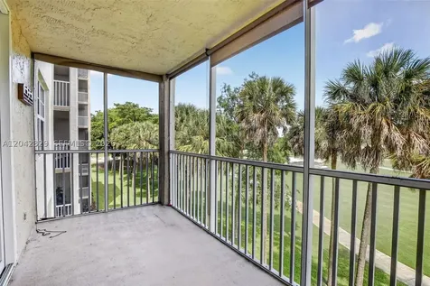 250 Jacaranda Drive Plantation FL 33324