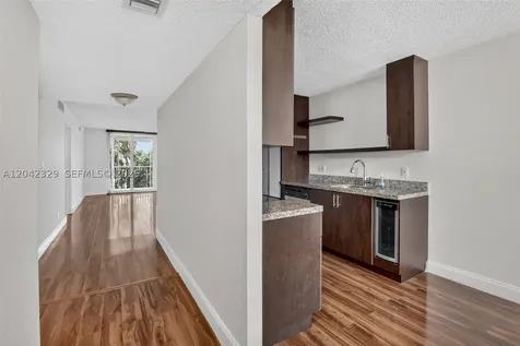 250 Jacaranda Drive Plantation FL 33324