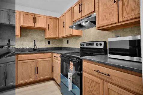 9301 SW 92nd Avenue Miami FL 33176