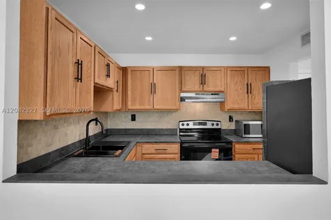 9301 SW 92nd Avenue Miami FL 33176
