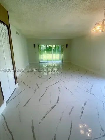 403 Lakeview Drive Weston FL 33326