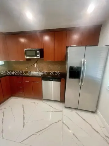 403 Lakeview Drive Weston FL 33326